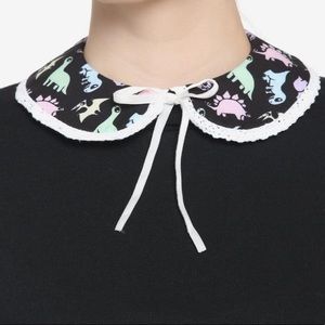 Pastel Dinosaur Lace Collar Hot‎ Topic